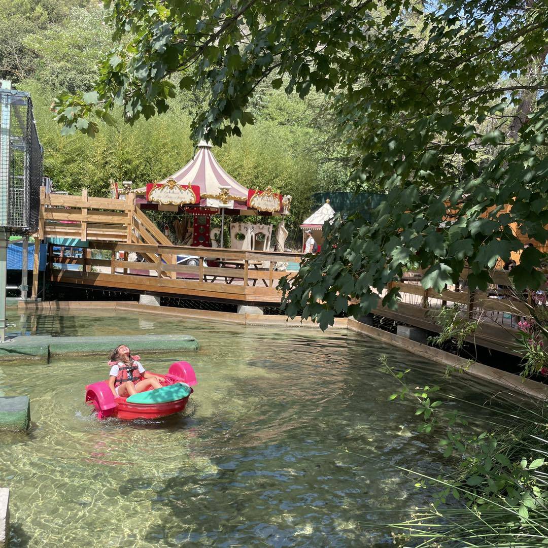 Parc d'attractions familiales Nestor le castor à Fontaine de Vaucluse