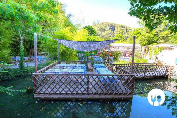 Restaurant l'embarcadère  Fontainde de Vaucluse