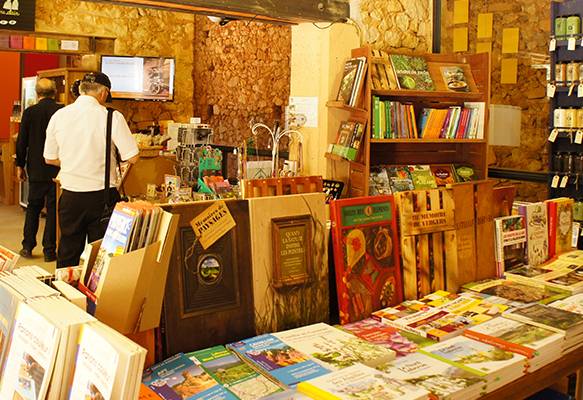 Visitez Ôkhra, l' Écomusée de l’Ocre à Roussillon